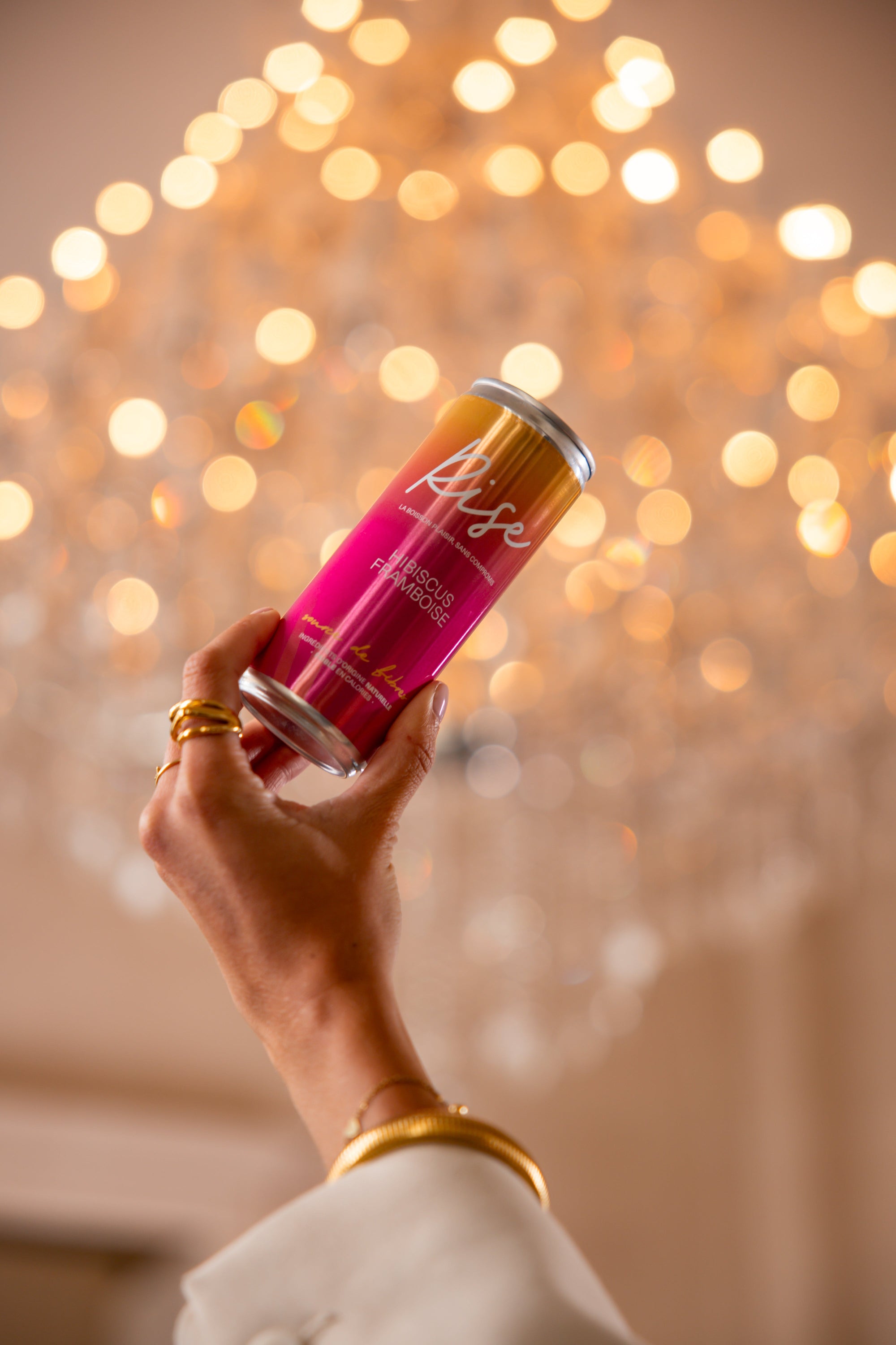 RISE DRINKS est une boisson fonctionnelle enrichie en fibres prébiotiques pour prendre soin du microbiote au quotidien